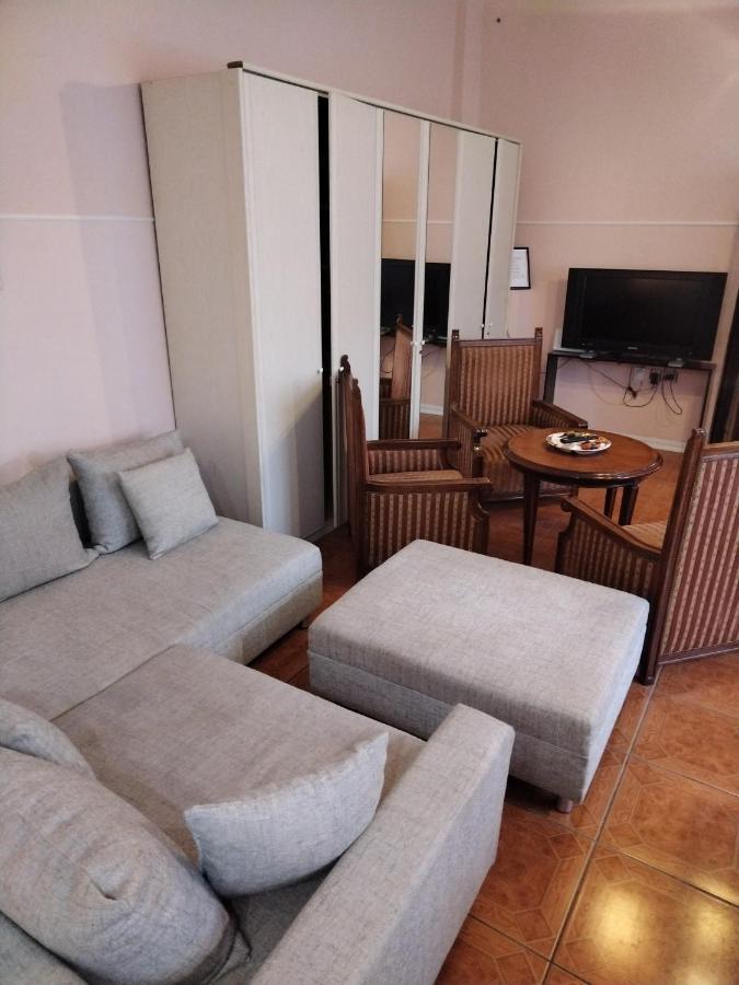 Luna Apartment Нови Сад Екстериор снимка